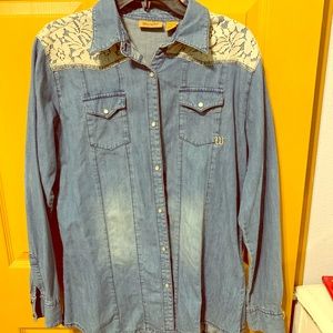 Denim Wrangle shirt with lace back